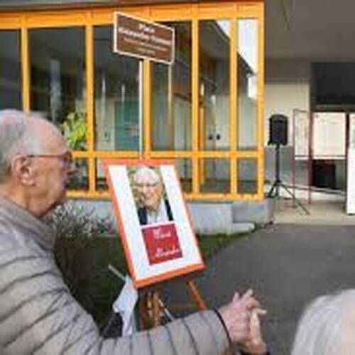 Le poète Alexandre Voisard donne son nom à une place, une première dans le Jura
